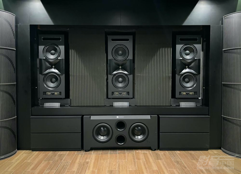 602-JBL SYNTHESIS.JPG