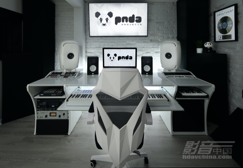701-Genelec.JPG